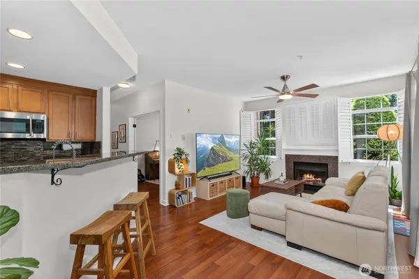 1855 SE Trossachs BLVD #2001, Sammamish, WA 98075