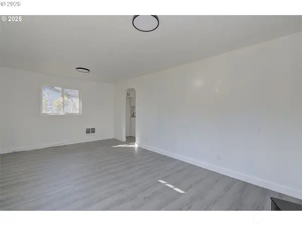 105 redpath ST, Kelso, WA 98675
