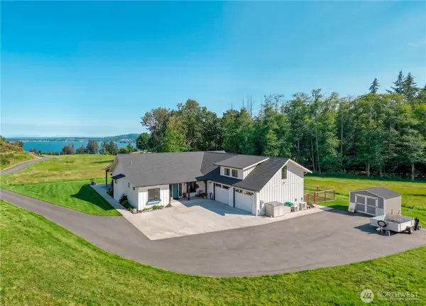 2115 Chinook Ridge LN, Oak Harbor, WA 98277
