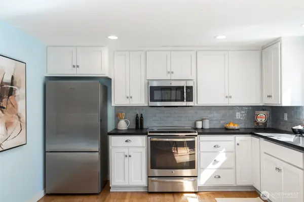 8504 29th AVE NW, Seattle, WA 98117