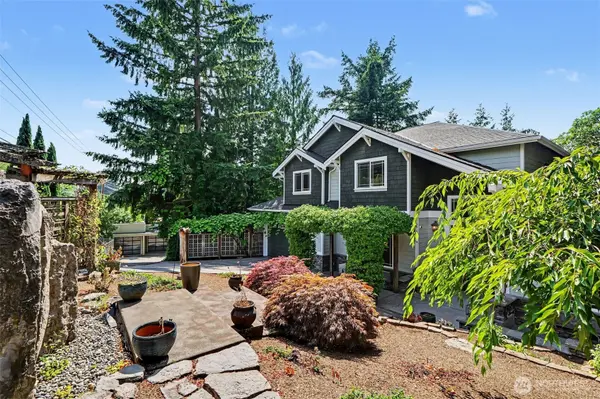 13128 SE Newport WAY, Bellevue, WA 98006