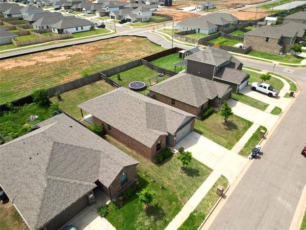 2025 Scarlet CIR, El Reno, OK 73036