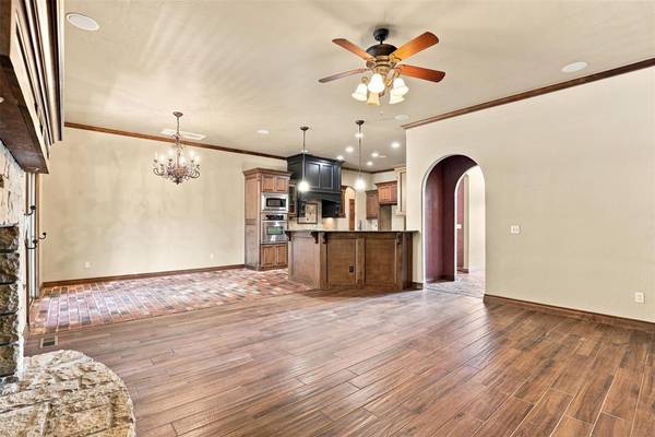 9405 SW 35th TER, Oklahoma City, OK 73179