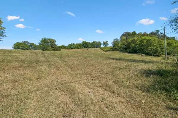 1924 Thompson Station Rd #W, Thompsons Station, TN 37179