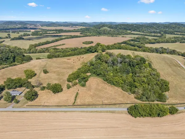 1924 Thompson Station Rd #W, Thompsons Station, TN 37179