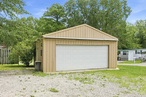 225 Pineview Dr, Springville, TN 38256