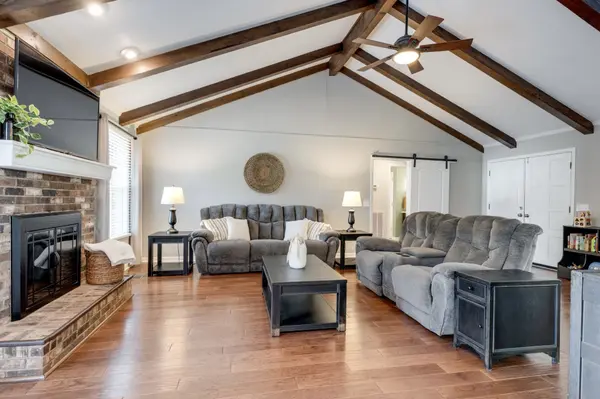 149 Indian Lake Rd, Hendersonville, TN 37075
