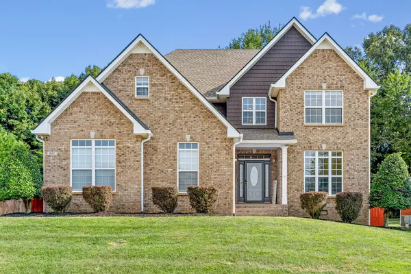 907 Terraceside Cir, Clarksville, TN 37040