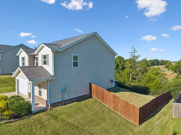 2247 Bee Hive Dr, Columbia, TN 38401