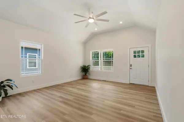 3442 Gap Rd, Knoxville, TN 37921