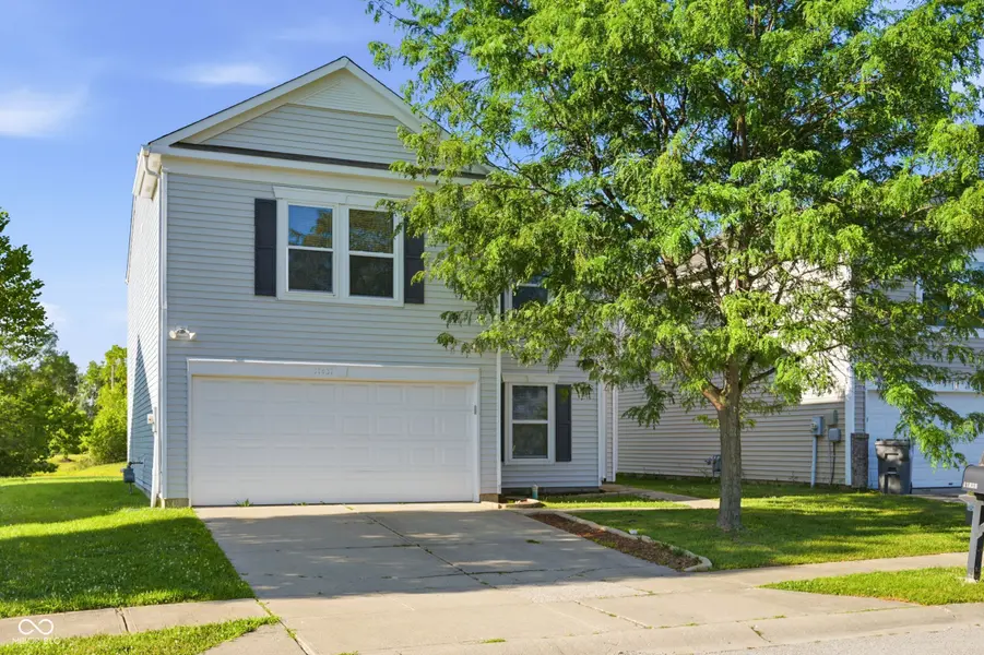 11431 Arches DR, Indianapolis, IN 46235