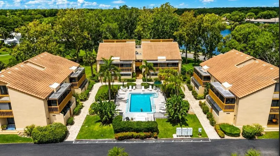 3037 WILLOW GREEN DR #12, Sarasota, FL 34235
