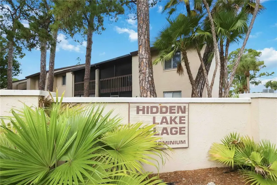 2752 HIDDEN LAKE BLVD #C, Sarasota, FL 34237
