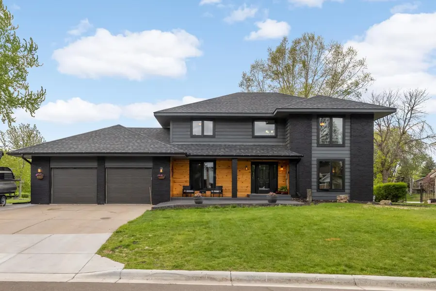 1840 Brittany RD, Hastings, MN 55033