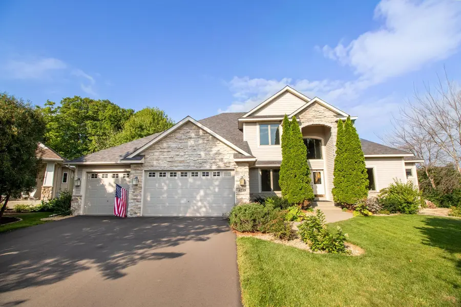6739 Yellowstone LN N, Maple Grove, MN 55311