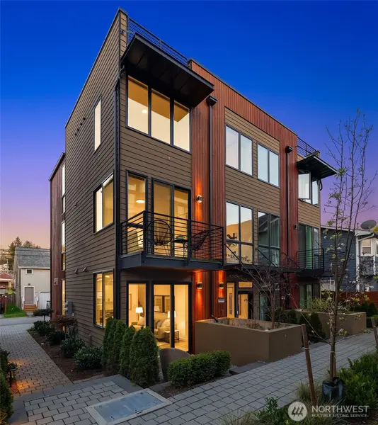 3406 B 34th AVE W, Seattle, WA 98199