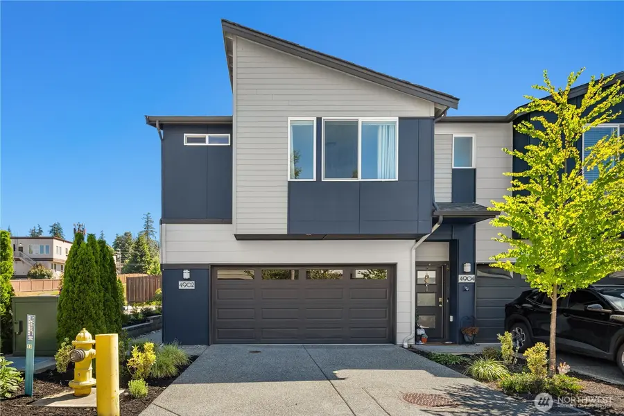 4902 Courtyard LN #B1, Mukilteo, WA 98275