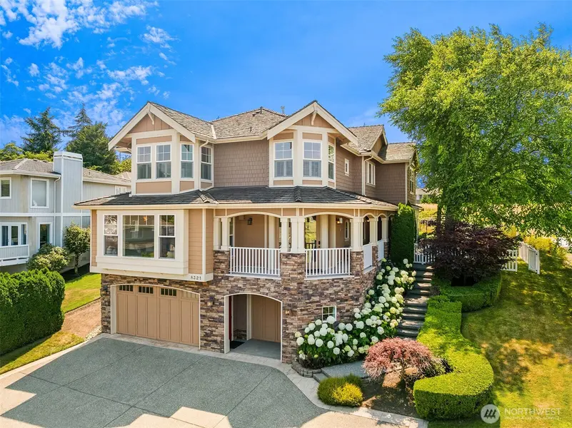 8321 144th AVE SE, Newcastle, WA 98059