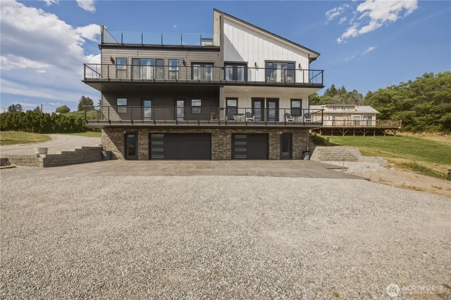 41 Kokanee LN #B, Manson, WA 98831