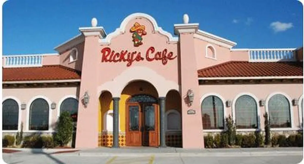 2160 S I 35 Service RD, Moore, OK 73160