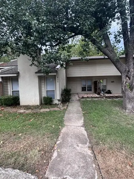 835 Cardinal Creek BLVD, Norman, OK 73072
