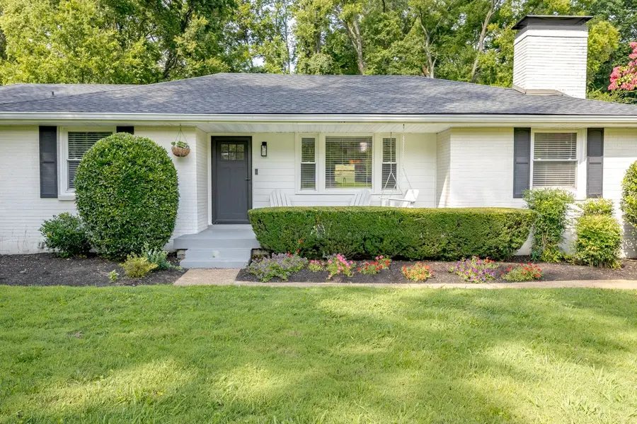 4936 Briarwood Dr, Nashville, TN 37211