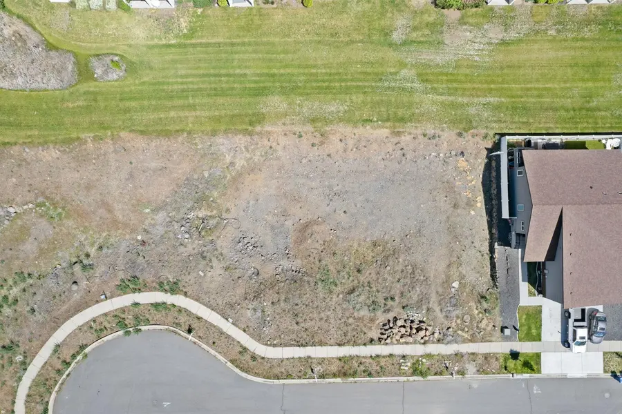 13610 W 8th Ct, Airway Heights, WA 99001