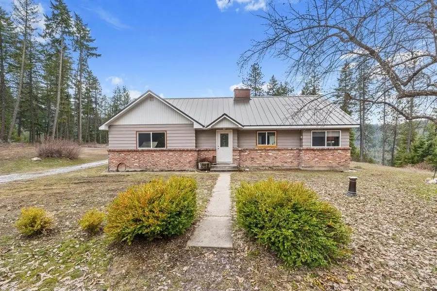 2852 C Horseshoe Lake Rd, Chewelah, WA 99109