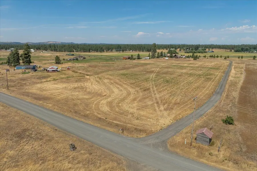 177XX S Smythe Rd, Spangle, WA 99224