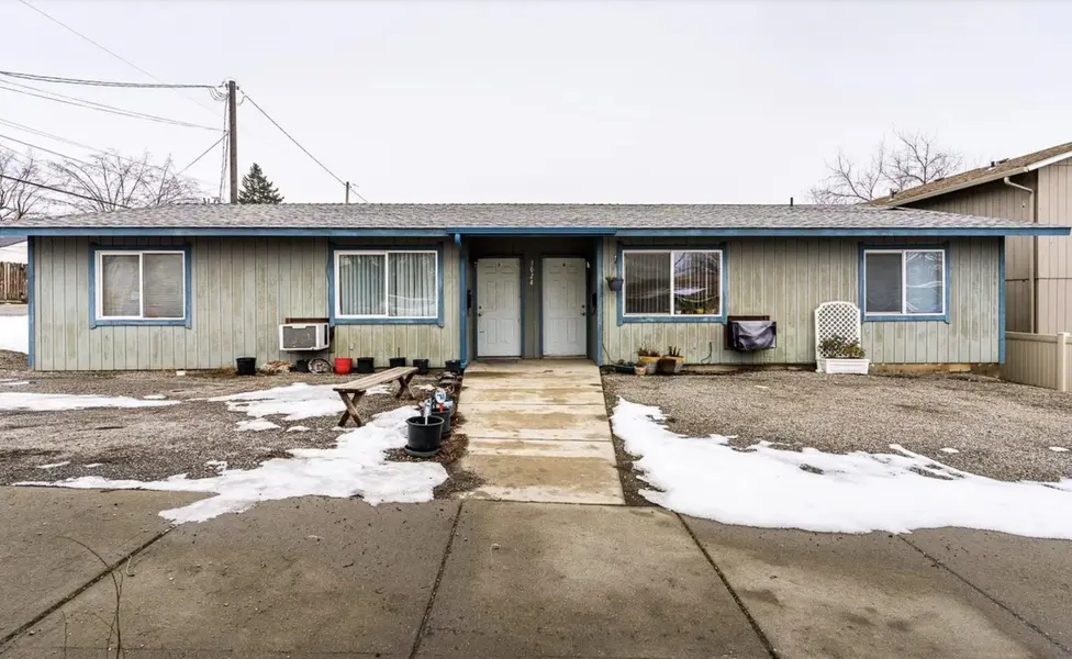3024 N Hogan St, Spokane, WA 99207