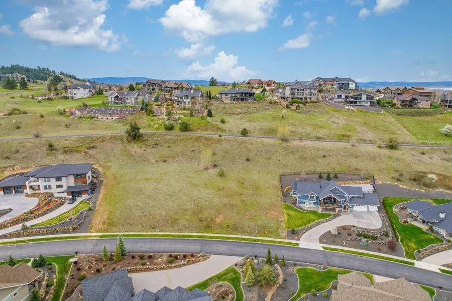 150 N Holiday Hills Dr, Liberty Lake, WA 99019