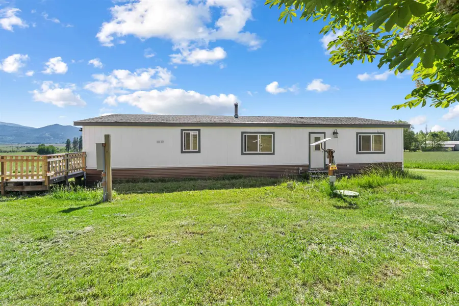 18591 Westside Calispel Rd, Cusick, WA 99119