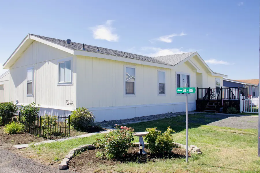 10510 W Richland Rd ##80, Cheney, WA 99004