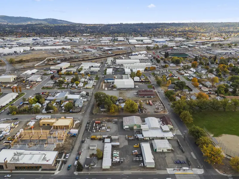 2914 E Sinto Ave #2918 & 2924 E Sinto, 1315 N Haven, 1322 N Regal, Spokane, WA 99202