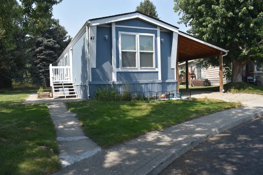 3110 E Chattaroy Rd ##41, Chattaroy, WA 99003