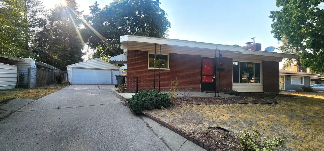 6907 N Stevens St, Spokane, WA 99208