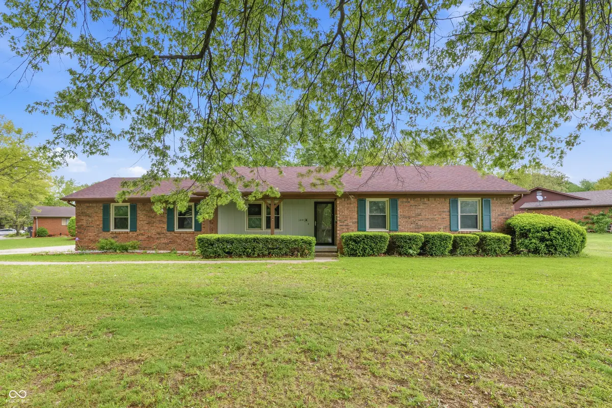 1216 W Stop 11 RD, Indianapolis, IN 46217