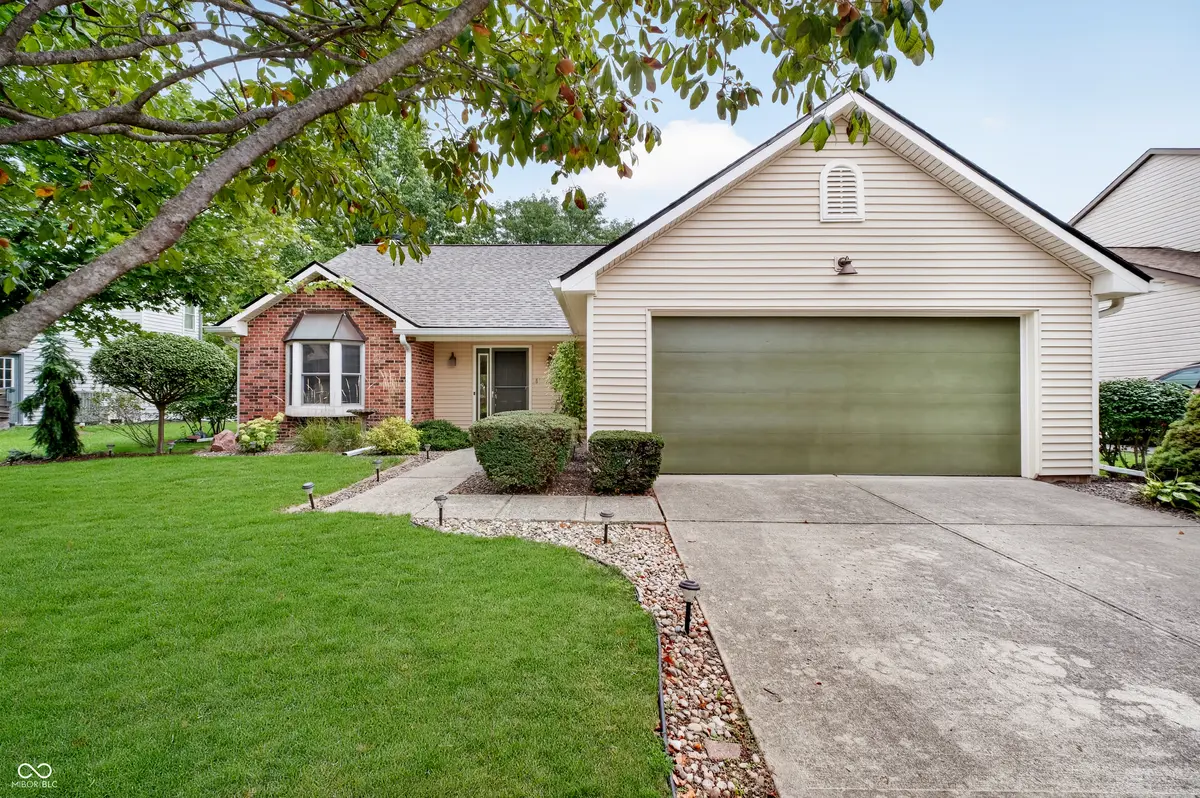7649 Camberwood DR, Indianapolis, IN 46268