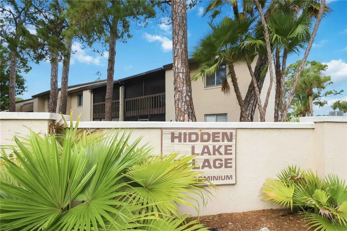 2752 HIDDEN LAKE BLVD #C, Sarasota, FL 34237