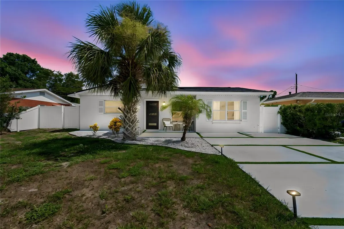 7508 W CARACAS ST, Tampa, FL 33615