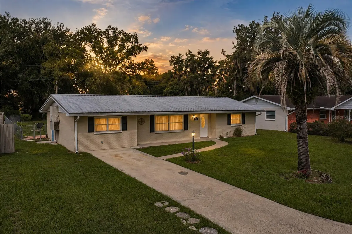 5745 13TH ST, Zephyrhills, FL 33542