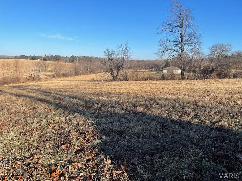 9 Shady LN, Salem, MO 65560