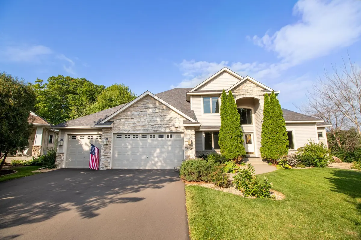 6739 Yellowstone LN N, Maple Grove, MN 55311