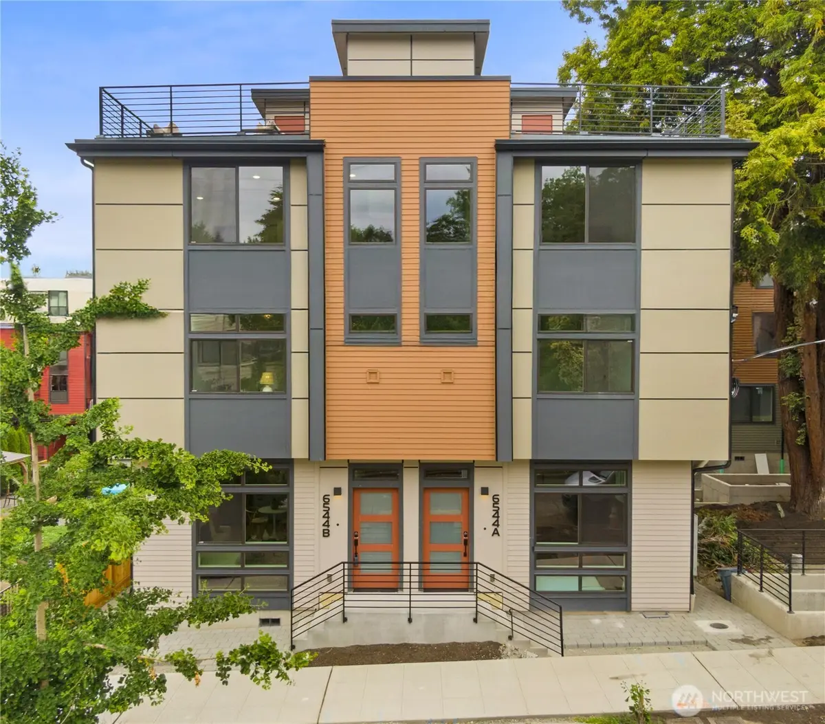 6544 A Latona AVE NE, Seattle, WA 98115
