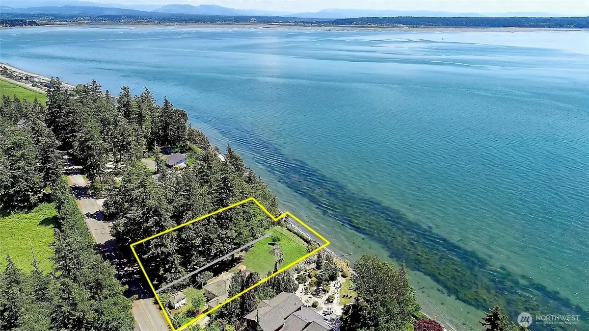 562 Moe RD, Camano Island, WA 98282