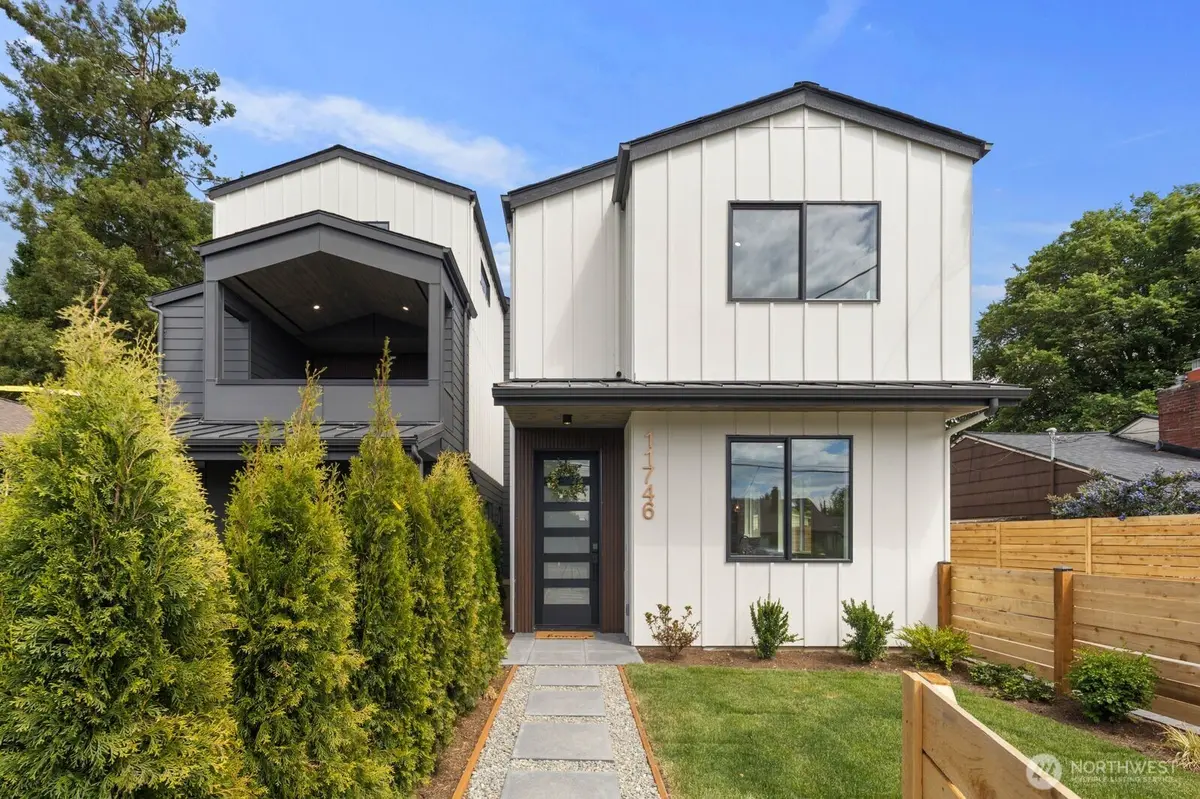 11746 Dayton AVE N, Seattle, WA 98133