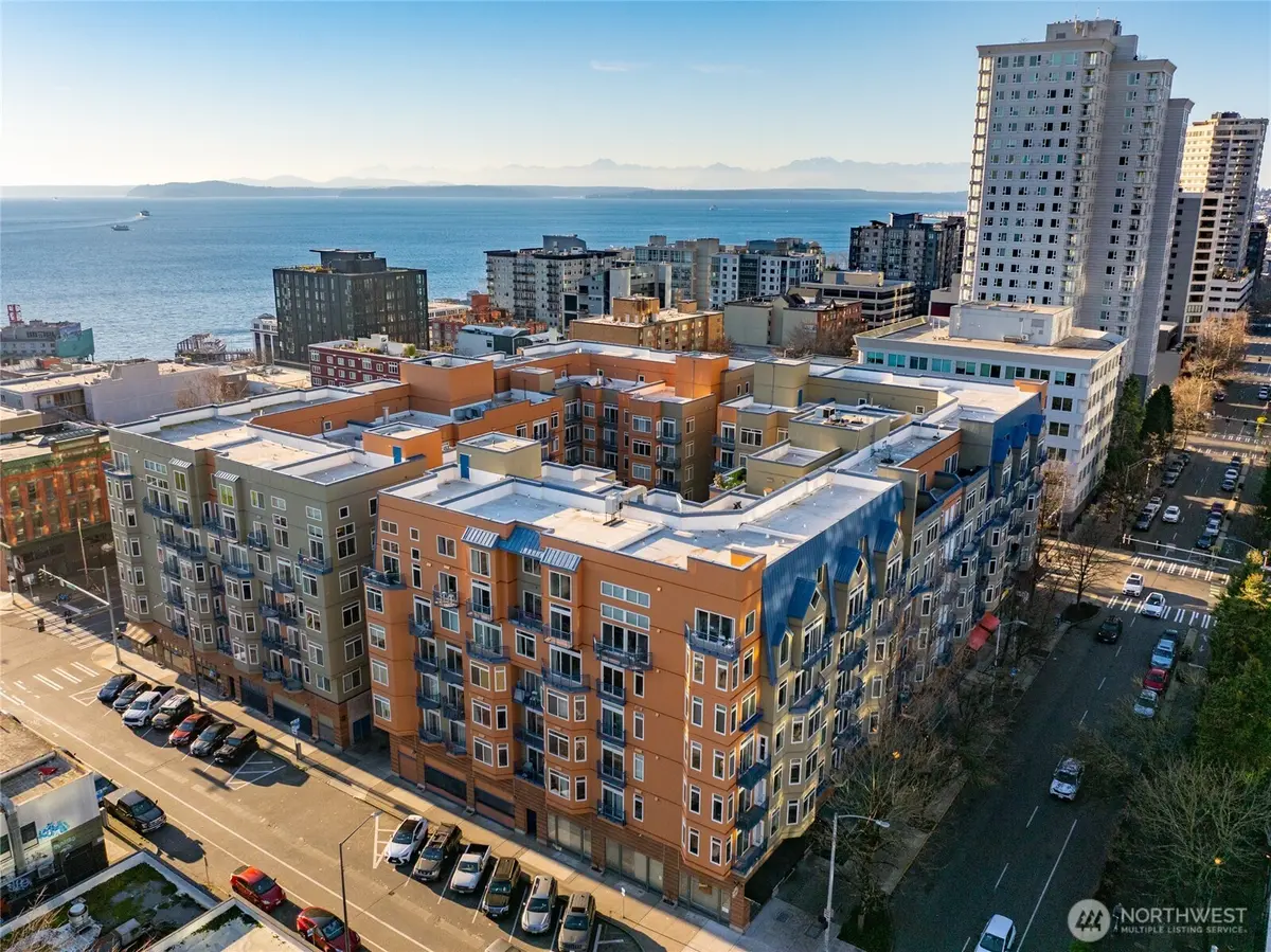 2415 2nd AVE #432, Seattle, WA 98121