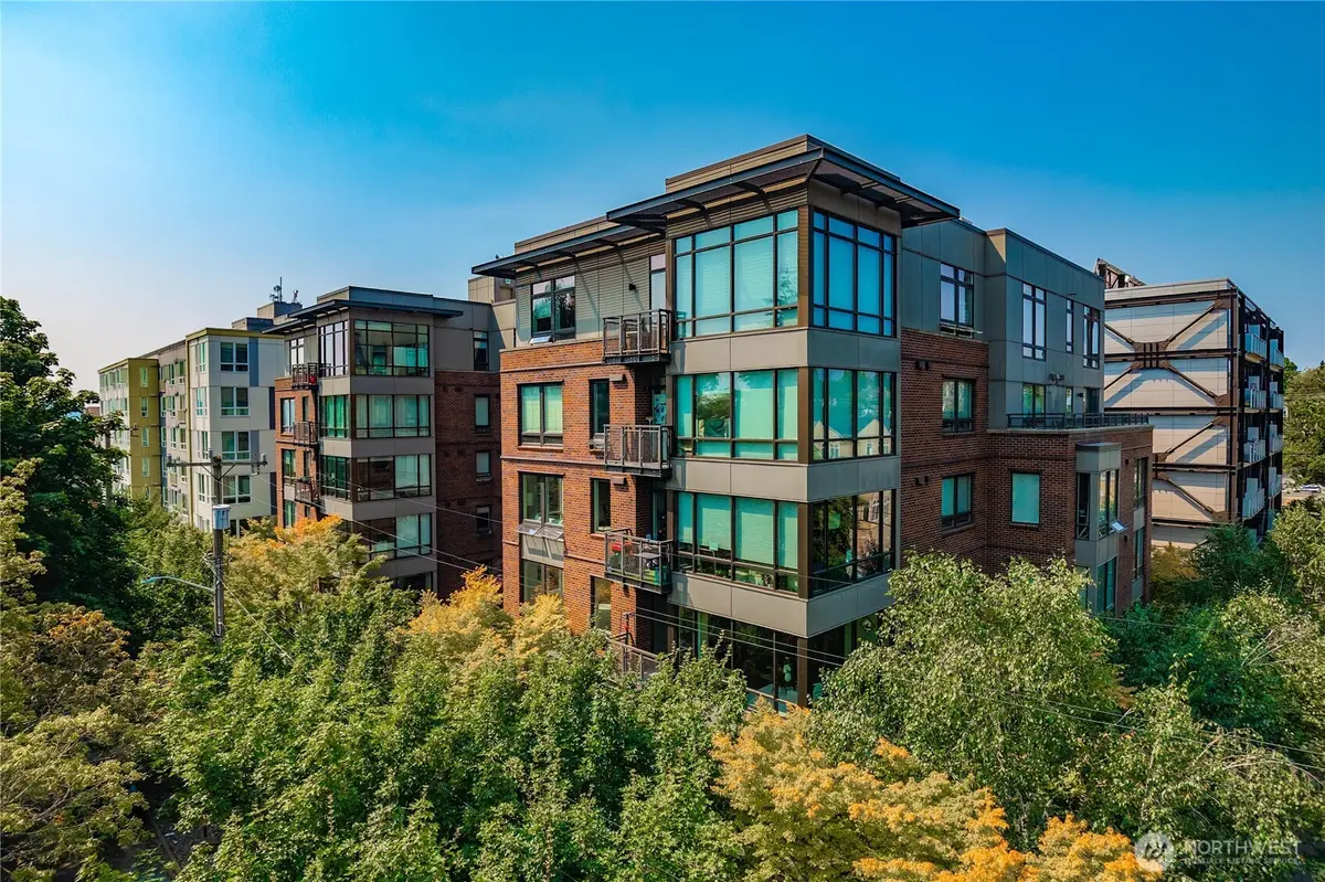 4547 8th AVE NE #504, Seattle, WA 98105