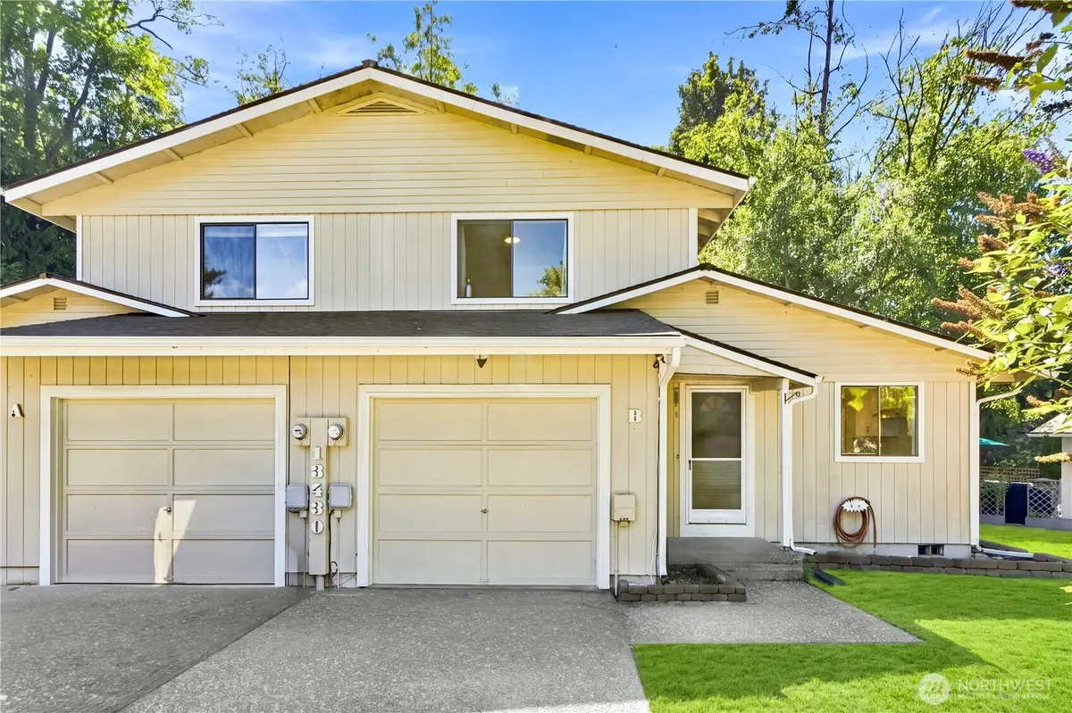 13430 33rd PL W #Unit B, Lynnwood, WA 98087
