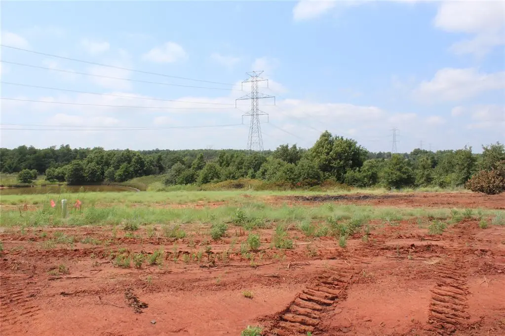 E 1060 RD, Mcloud, OK 74851